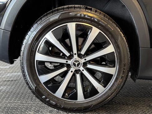 Used 2021 Mercedes-Benz GLB 250 image 11