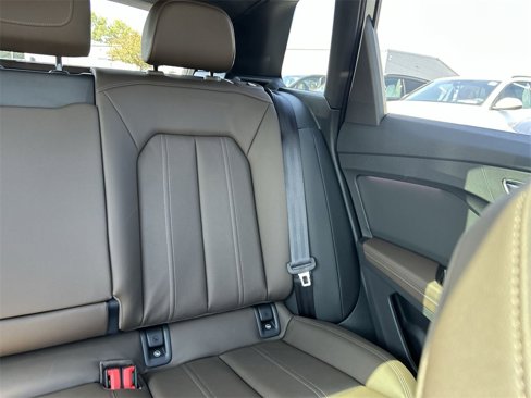 New 2025 Audi Q4 e-tron Premium Plus image 14