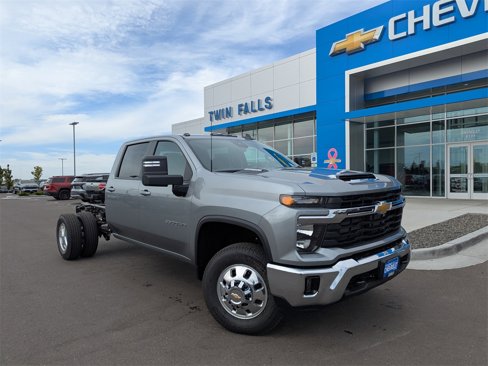 New 2026 Chevrolet Silverado 3500 LT w/ Convenience Package image 1