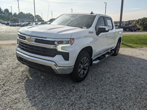 New 2026 Chevrolet Silverado 1500 LT image 3