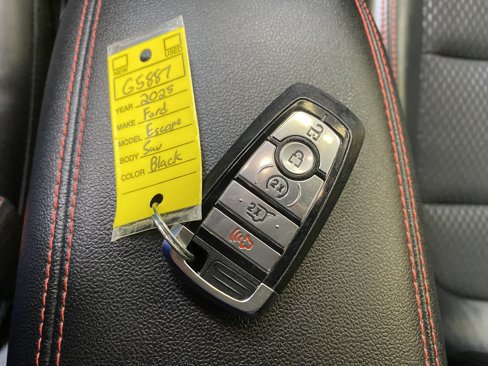Used 2025 Ford Escape ST-Line Select image 45