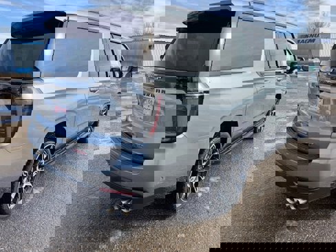 New 2025 Chevrolet Suburban RST w/ RST Capability Package image 7