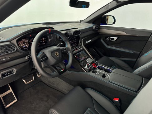 Used 2024 Lamborghini Urus Performante image 31