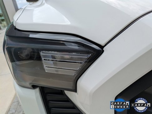 Used 2025 Toyota Tacoma SR5 image 9