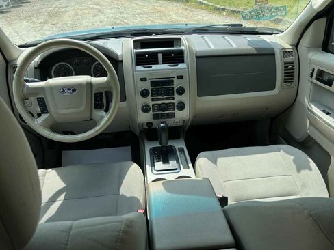 Used 2010 Ford Escape XLT image 13