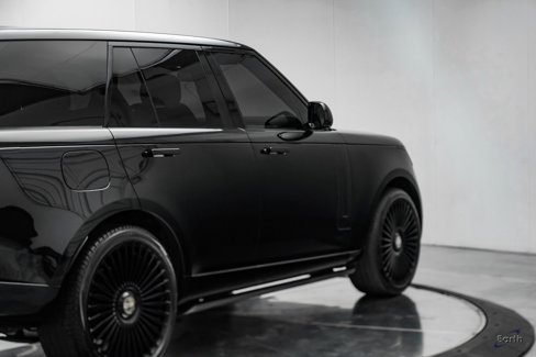 Used 2024 Land Rover Range Rover SE image 15