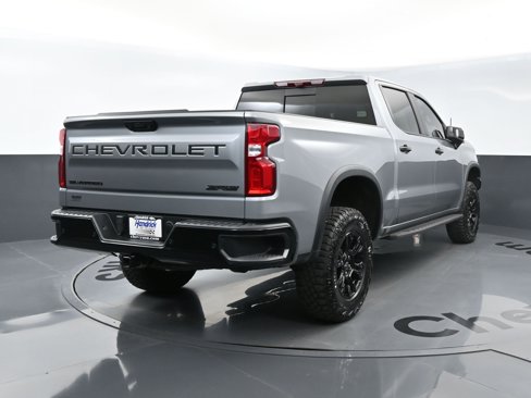 Used 2024 Chevrolet Silverado 1500 ZR2 w/ Technology Package image 9
