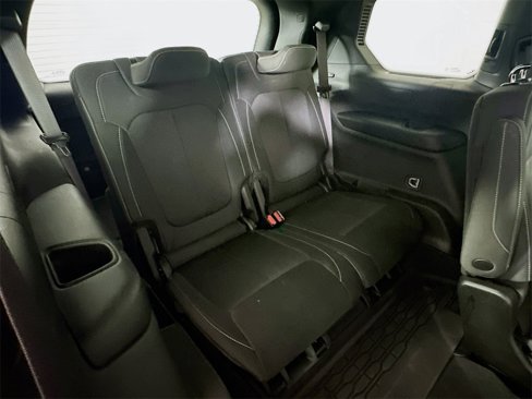 Used 2025 Jeep Grand Cherokee L Laredo image 14
