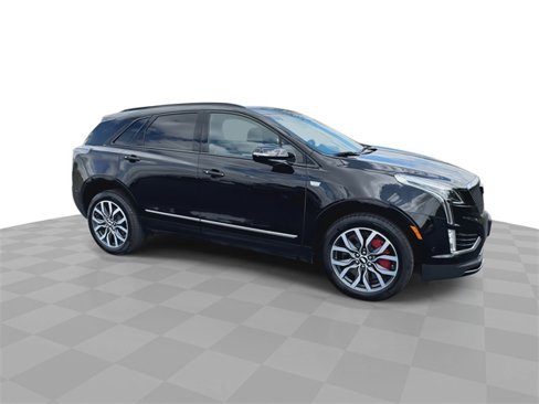 Certified 2024 Cadillac XT5 Sportv image 2