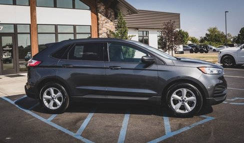 Used 2020 Ford Edge SE image 26