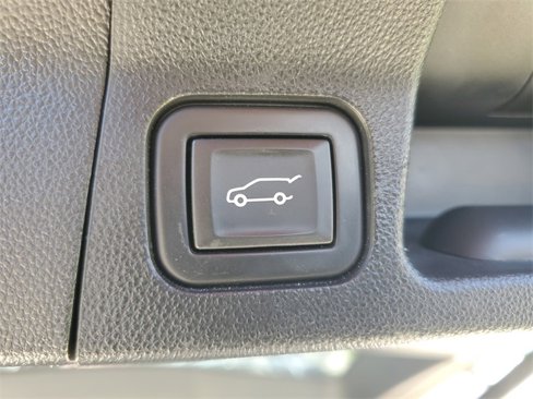 Used 2023 GMC Acadia AT4 w/ Technology Package image 37