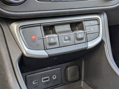 Used 2024 GMC Terrain SLE image 20