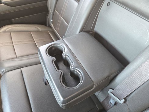 Used 2022 Chevrolet Silverado 1500 High Country w/ Technology Package image 29