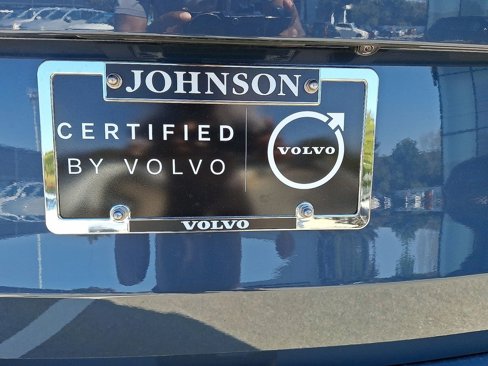 Certified 2025 Volvo XC90 B6 Plus image 27