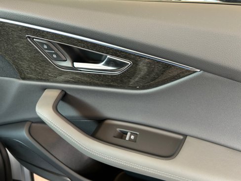 New 2025 Audi Q8 Premium Plus image 31