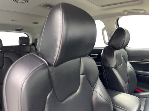 Used 2025 Kia Telluride S image 49