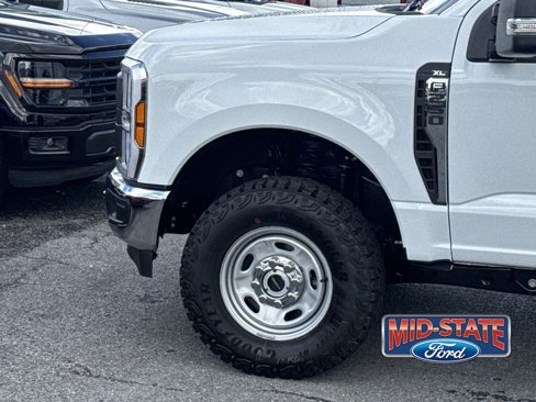 New 2026 Ford F250 XL w/ XL Off-Road Package image 13