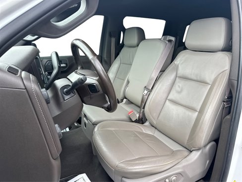 Used 2019 Chevrolet Silverado 1500 LT w/ All-Star Edition image 43