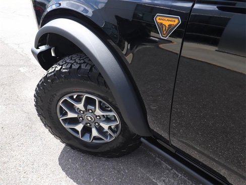 New 2025 Ford Bronco Badlands image 4