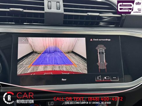 Used 2024 Audi Q3 2.0T Premium image 31