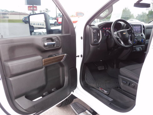 Used 2023 Chevrolet Silverado 2500 LT w/ Convenience Package image 10