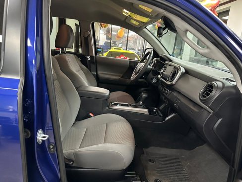 Used 2022 Toyota Tacoma SR5 image 31