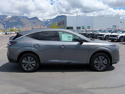 New 2025 Nissan Murano SL image 2