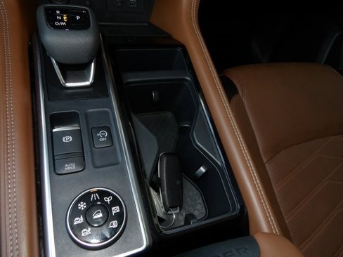 Certified 2023 Nissan Pathfinder Platinum image 34