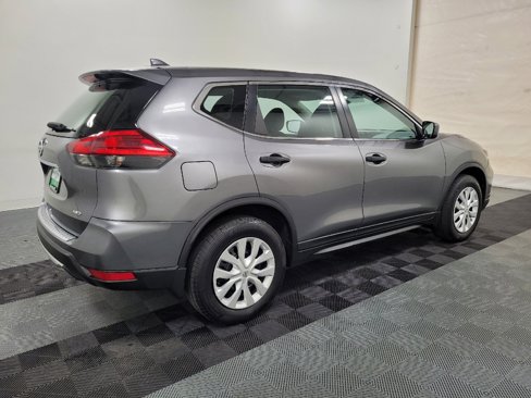 Used 2017 Nissan Rogue S image 10