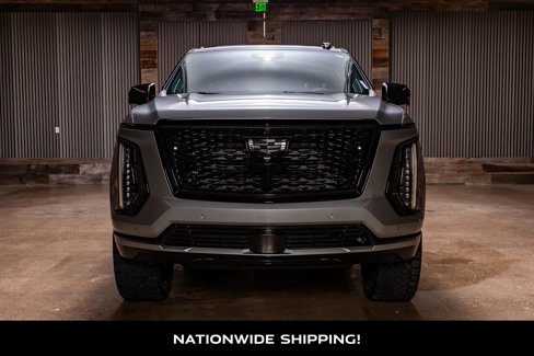 Used 2025 Cadillac Escalade ESV Sport Platinum image 4