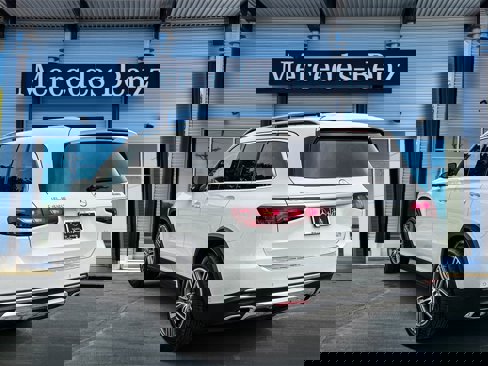 New 2026 Mercedes-Benz GLS 450 4MATIC image 4