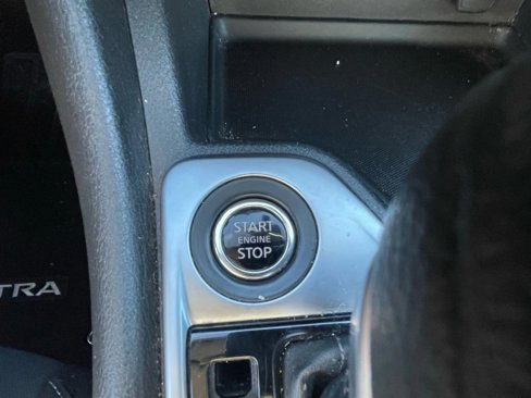 Used 2022 Nissan Sentra SV image 14