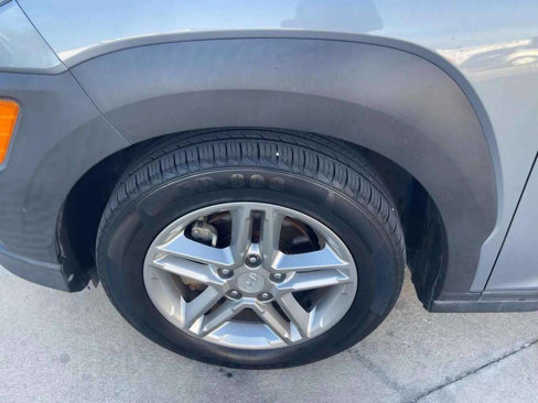 Used 2020 Hyundai Kona SE image 15