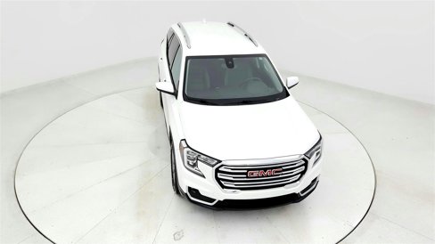 Used 2024 GMC Terrain SLT image 16