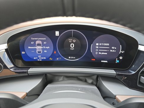 New 2025 Porsche Macan 4S Electric image 18