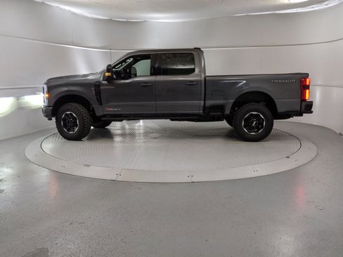 New 2026 Ford F250 Platinum w/ Tremor Off-Road Package image 5