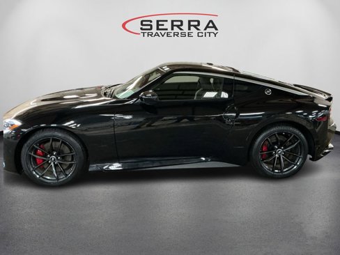 Used 2024 Nissan Z Performance w/ Floor Mat Package image 8