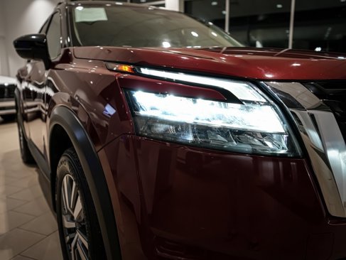 Used 2022 Nissan Pathfinder SL image 8