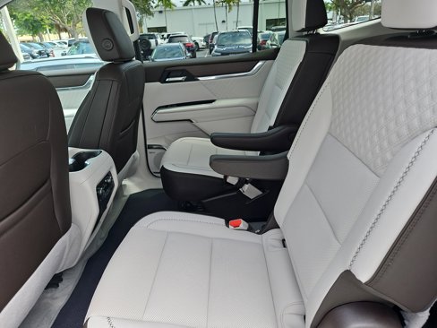 New 2026 GMC Acadia Denali w/ Super Cruise Package image 14