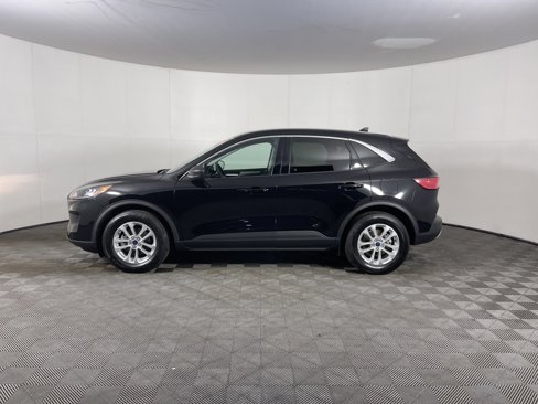 Used 2022 Ford Escape SE image 3