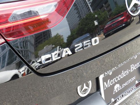 Used 2025 Mercedes-Benz CLA 250 4MATIC image 30