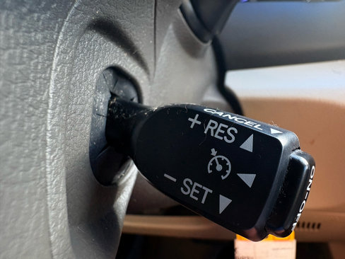 Used 2011 Toyota Camry LE image 35