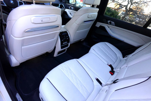Used 2023 BMW X7 xDrive40i w/ M Sport Package image 18