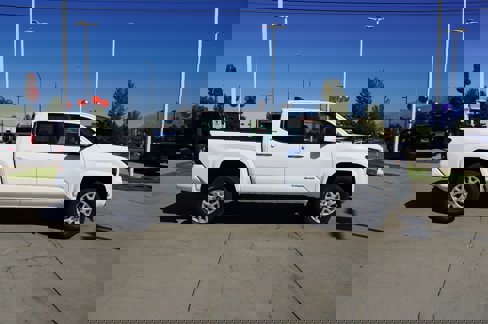 New 2025 Toyota Tacoma SR5 image 9