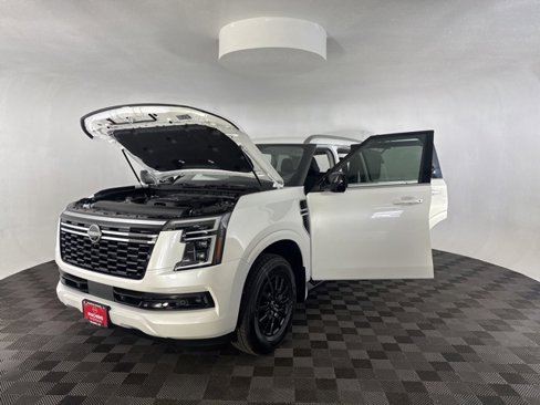 New 2025 Nissan Armada SV image 13