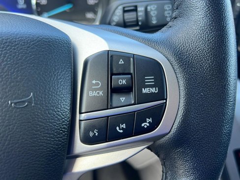 Used 2022 Ford Explorer XLT image 23