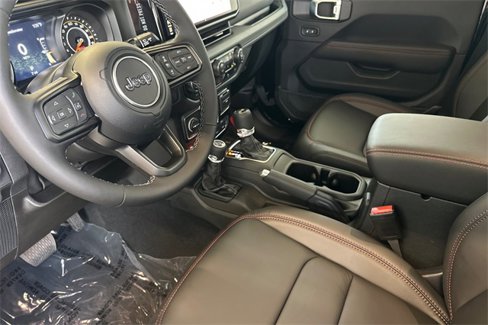 New 2025 Jeep Wrangler Unlimited Rubicon w/ Steel Bumper Group image 2