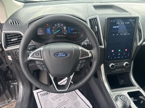 Used 2024 Ford Edge SEL image 13