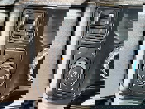 New 2025 Ford F250 Platinum w/ Platinum Plus Package image 39