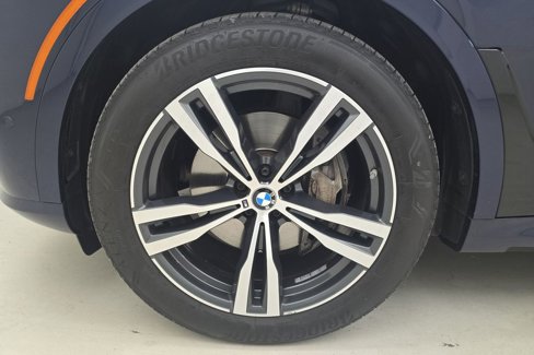 Certified 2024 BMW X7 xDrive40i w/ Executive Package image 11